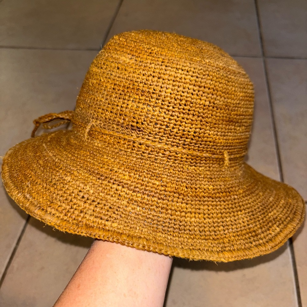 Madagascar made Raffia Woven Hat Gardening Sun Handmade - Picture 4 of 7